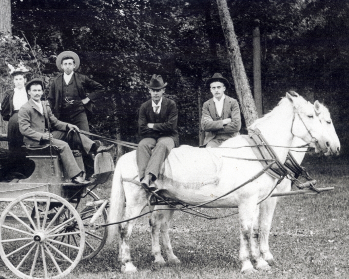 Wagon Ride 1900